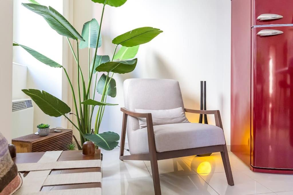Zen Retreat In The Historic Center Of Corfu With A Huge Balcony Apartament *